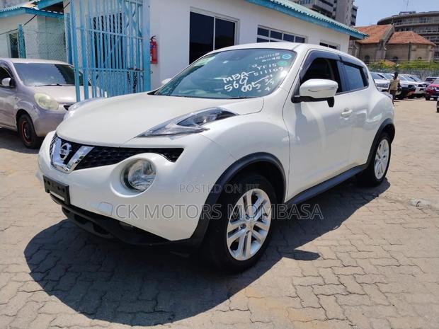 White 2017 Nissan Juke: Reliable & Stylish Compact SUV