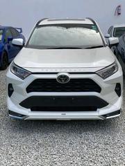 Limited AWD 2019 Toyota RAV4 in White - Top-of-the-Line SUV, All-Season Capability for sale