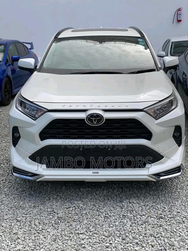 Limited AWD 2019 Toyota RAV4 in White - Top-of-the-Line SUV, All-Season Capability