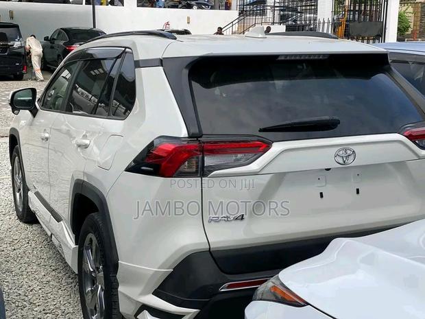 Limited AWD 2019 Toyota RAV4 in White - Top-of-the-Line SUV, All-Season Capability