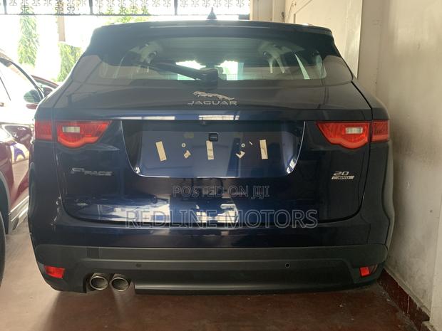 Jaguar F-Pace 2017 20d in Blue