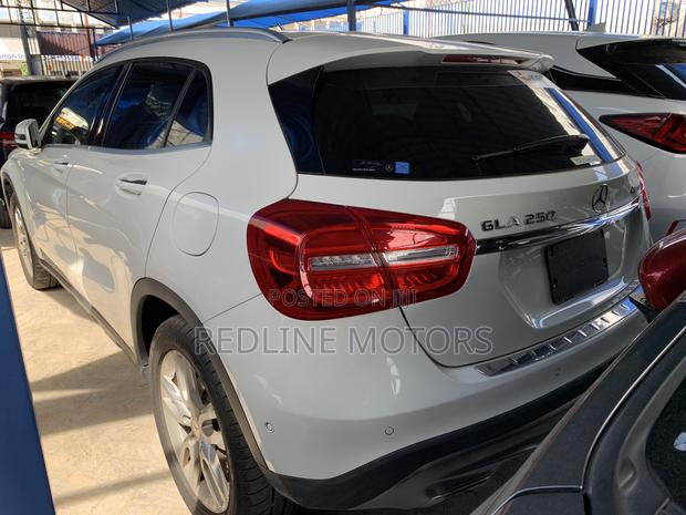 2017 GLA 250 Mercedes-Benz - Stylish Pearl Edition SUV