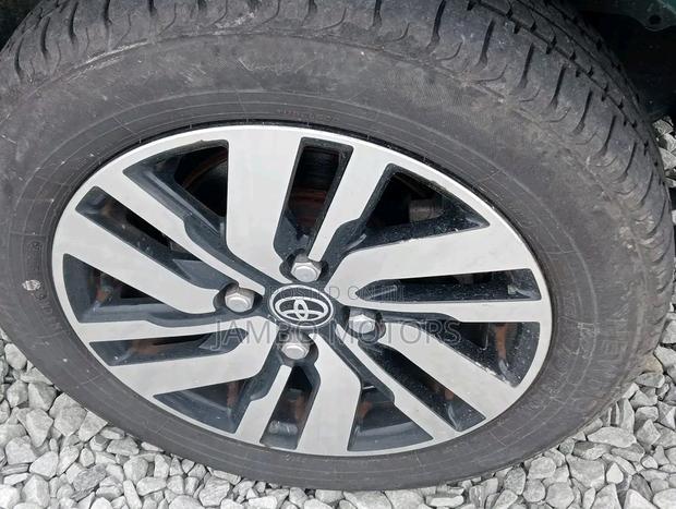 2017 Toyota Passo 1.0 Green FWD - Compact, Economical, and Stylish Car
