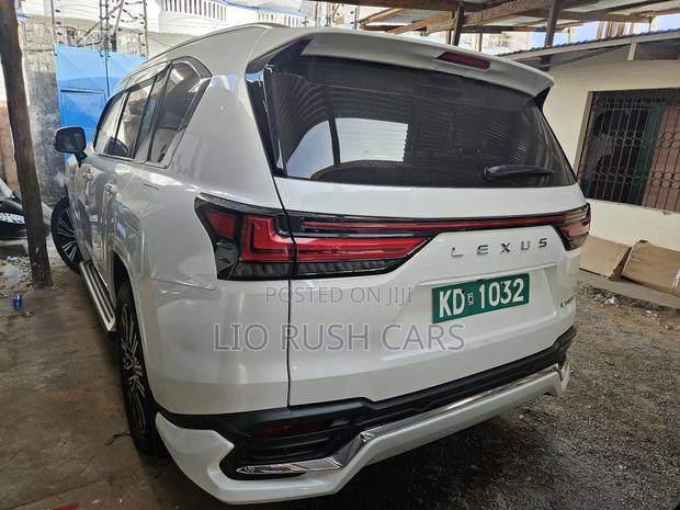 Lexus LX 2021 White: Sophisticated SUV for Sale