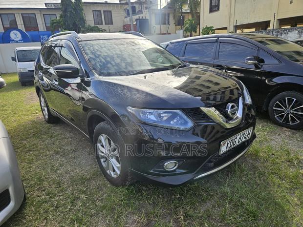 2015 Nissan X-Trail - Black: Bold and Ready for Adventure