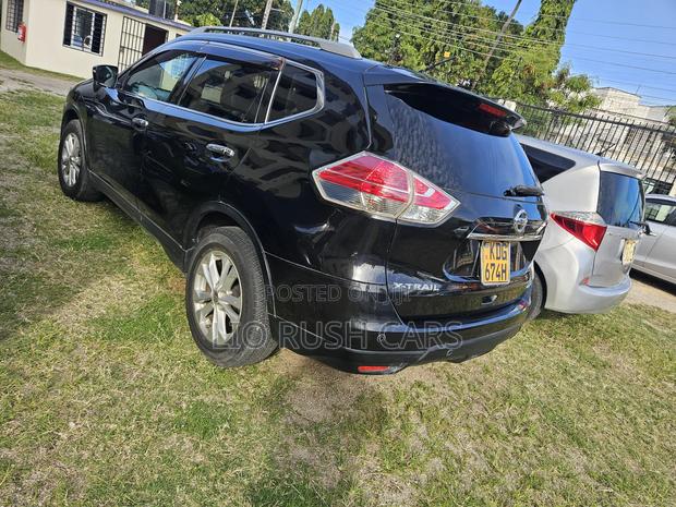 2015 Nissan X-Trail - Black: Bold and Ready for Adventure