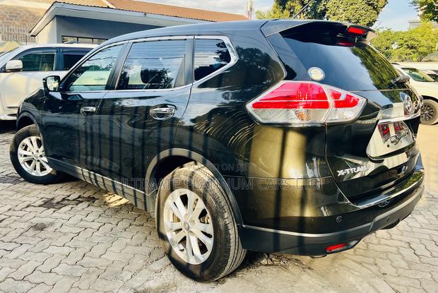 2017 Nissan X-Trail 2.0 Petrol AWD Green Off-Roader