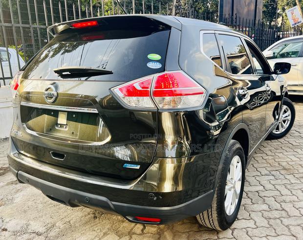 2017 Nissan X-Trail 2.0 Petrol AWD Green Off-Roader