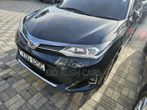 Pre-owned 2017 Toyota Corolla Fielder in Black - Quality and Affordability