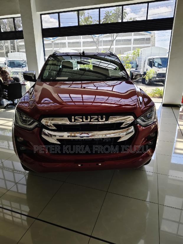 New Isuzu D-MAX 2024 Beige