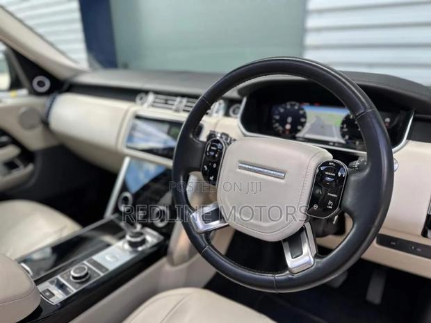 New 2018 Land Rover Range Rover Vogue in Silver - Premium Off-Road Vehicle
