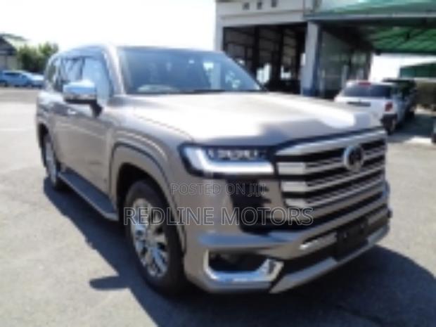 Experience the 2023 Toyota Land Cruiser: Pioneering SUV technology