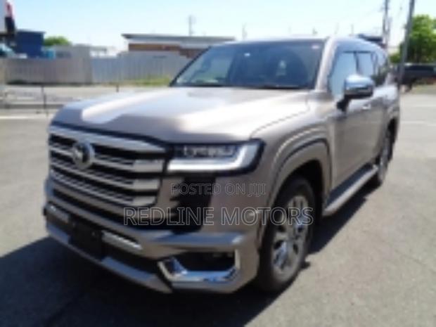 Experience the 2023 Toyota Land Cruiser: Pioneering SUV technology