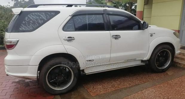 Used 2010 Toyota Fortuner White - Reliable SUV for Sale