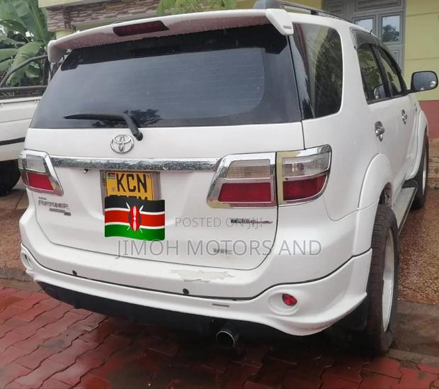 Used 2010 Toyota Fortuner White - Reliable SUV for Sale