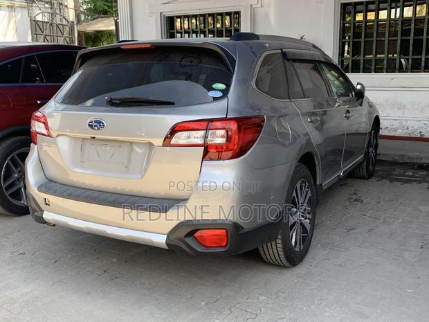 Used 2018 Subaru Outback 2.5i Limited AWD Gold for Sale