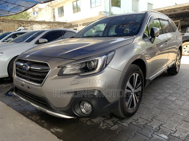 Used 2018 Subaru Outback 2.5i Limited AWD Gold for Sale