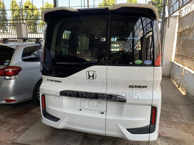 2017 Honda Stepwgn White - Affordable Luxury and Comfort