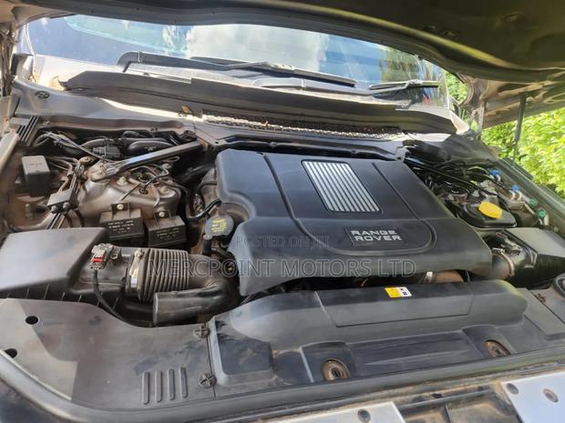 Gray 2014 Land Rover Range Rover Vogue (Used)