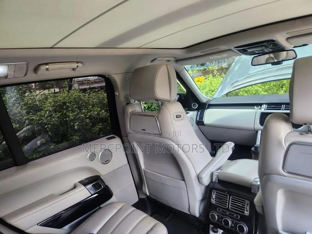 Gray 2014 Land Rover Range Rover Vogue (Used)