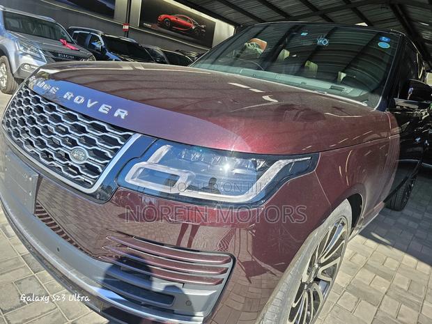 New 2019 Land Rover Range Rover Vogue in Stunning Purple: Power & Style