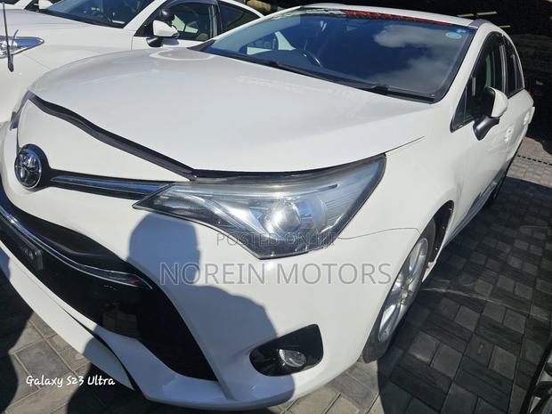 Used Toyota Avensis 2017 White for Sale