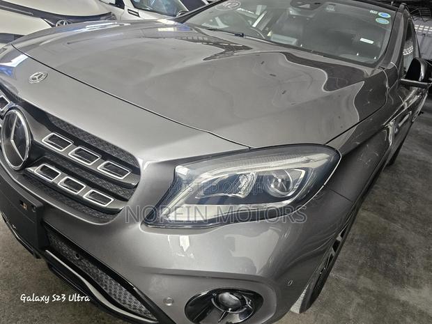 2018 Mercedes-Benz GLA 250 in Gray - Stylish Compact SUV