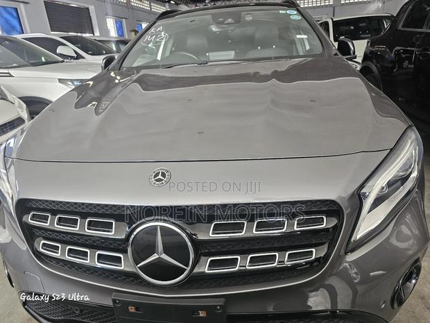 2018 Mercedes-Benz GLA 250 in Gray - Stylish Compact SUV