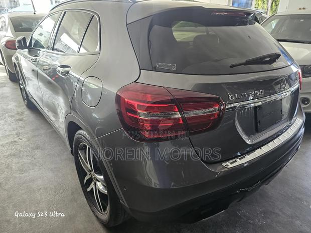 2018 Mercedes-Benz GLA 250 in Gray - Stylish Compact SUV