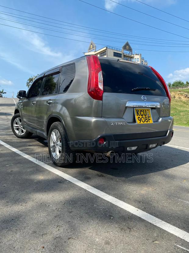 2012 Nissan X-Trail 2.0 Petrol XE - Gray, Used