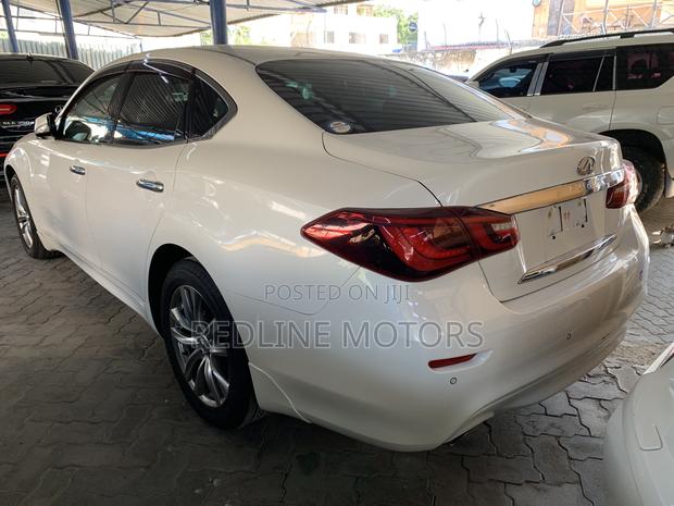 Used 2017 White Nissan Fuga - Top-of-the-line Sedan