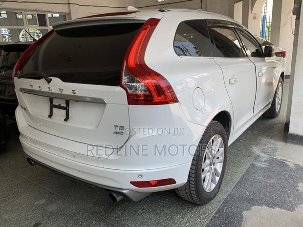 Off-White 2016 Volvo XC60 T5 AWD - All-Wheel Drive Excellence