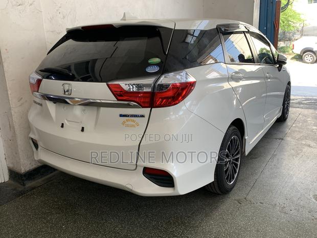 2017 Honda Fit Shuttle 4WD Hybrid - Off White, Eco-Friendly and Powerful