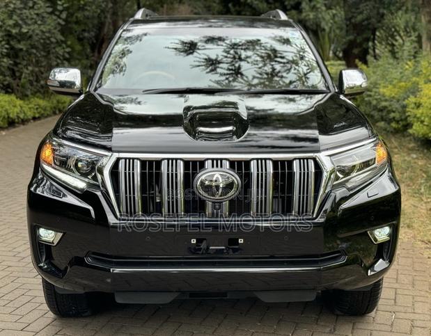 2019 Toyota Land Cruiser Prado - Black Edition