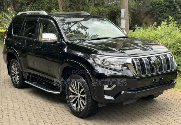 2019 Toyota Land Cruiser Prado - Black Edition
