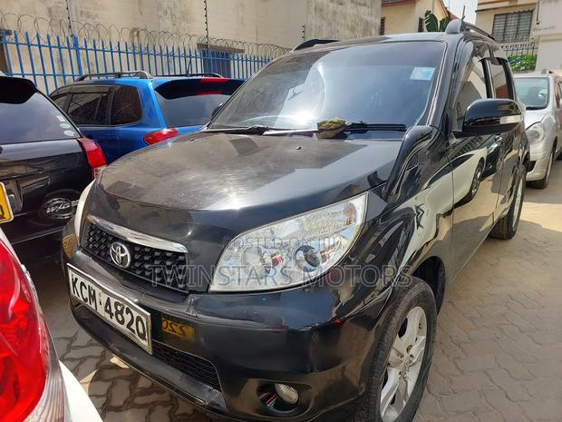 2012 Toyota Rush AWD Black: Versatile and Value-packed
