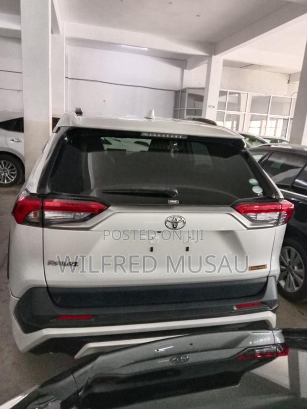 2019 Toyota RAV4 White Edition: Premium SUV Value