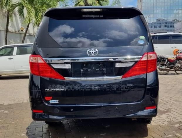 2014 Toyota Alphard in Black - Stylish Sedan
