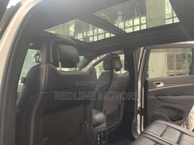 2016 Jeep Grand Cherokee Limited 4dr 4x2 - Off-white Edition SUV