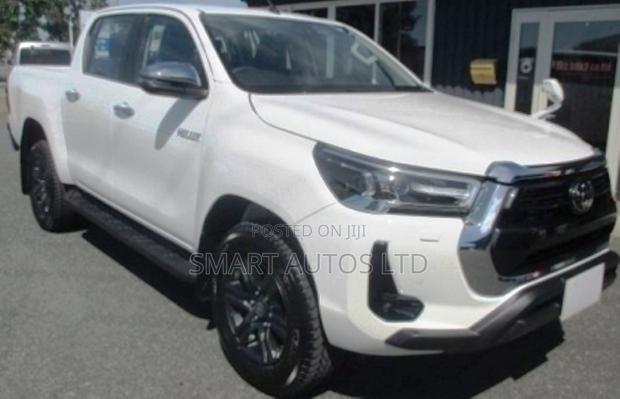 New White Toyota Hilux 2022: Two Powerful Pickup Variants