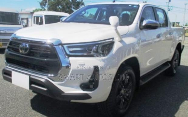 New White Toyota Hilux 2022: Two Powerful Pickup Variants