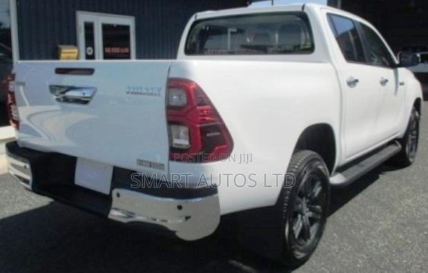 New White Toyota Hilux 2022: Two Powerful Pickup Variants