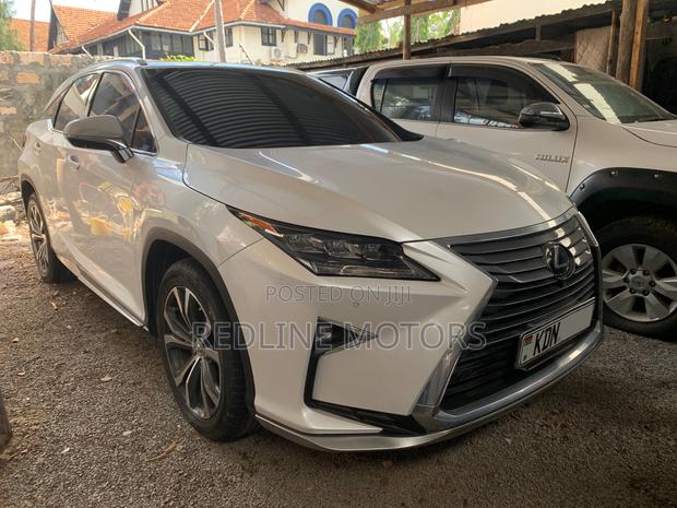2016 Lexus RX 200 Pearl SUV - luxurious pre-owned vehicle