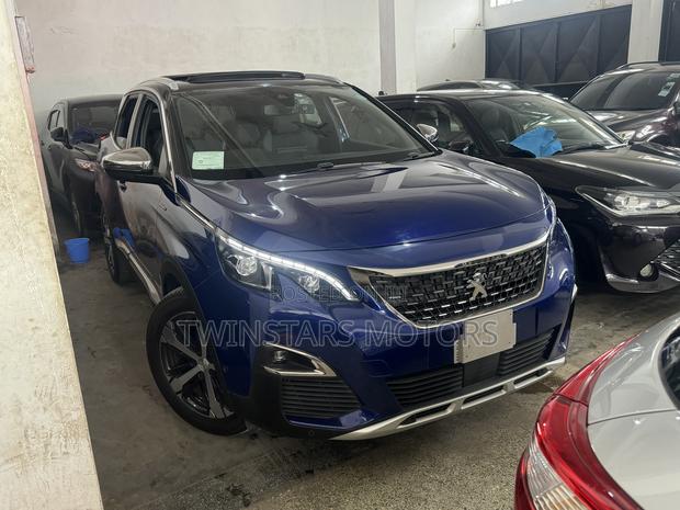 Peugeot 3008 2018 Blue: Fuel-Efficient Compact SUV