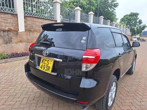 Black 2011 Toyota Vanguard - Used and Ready to Roll