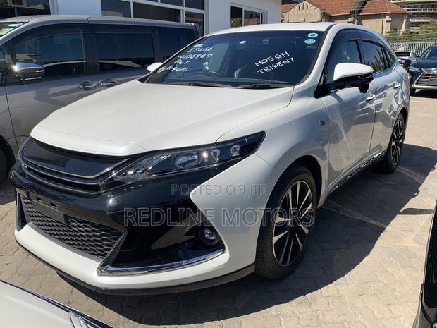 Luxury 4WD SUV - 2017 Toyota Harrier 2.0 Turbo in Pearl - Pre-owned