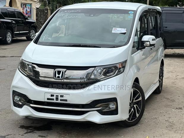 New 2018 Honda Stepwgn: Comfortable and Efficient Family Vehicle