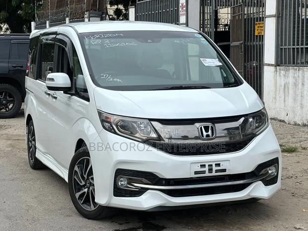 New 2018 Honda Stepwgn: Comfortable and Efficient Family Vehicle