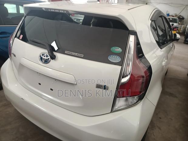 Toyota Aqua 2018 White