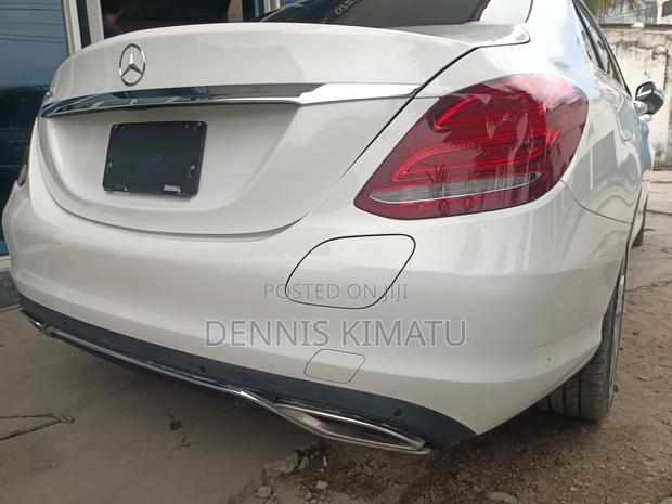 Mercedes-Benz C350 C350e Hybrid RWD 2018 White